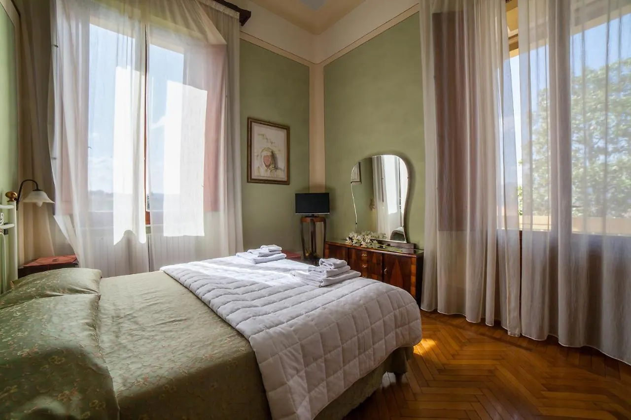 *** Hotel Villa Moorings Barga Italien