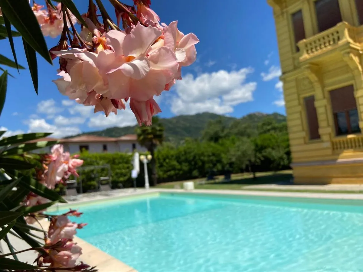 Villa Moorings Barga Hotel