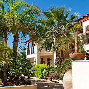 residence-casa-del-mar.sicilyhotelsitaly.net/