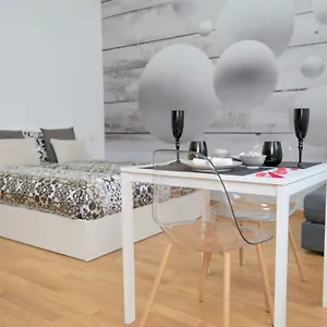 https://pd-apartments-navigli-ripa-ticinese.it-lombardy.com
