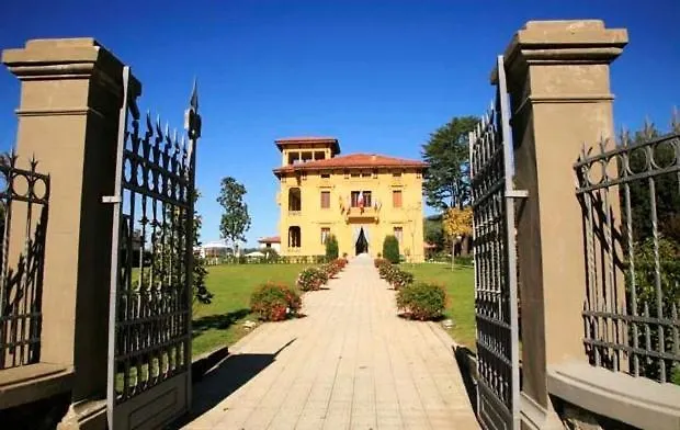 Villa Moorings Barga Hotel