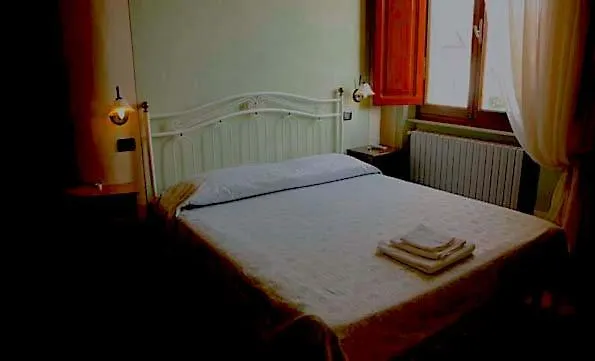 Villa Moorings Barga Italien